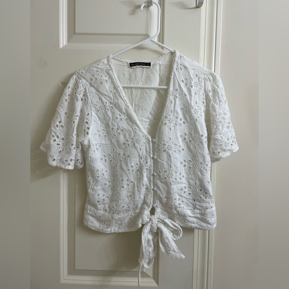 Abercrombie tie front blouses